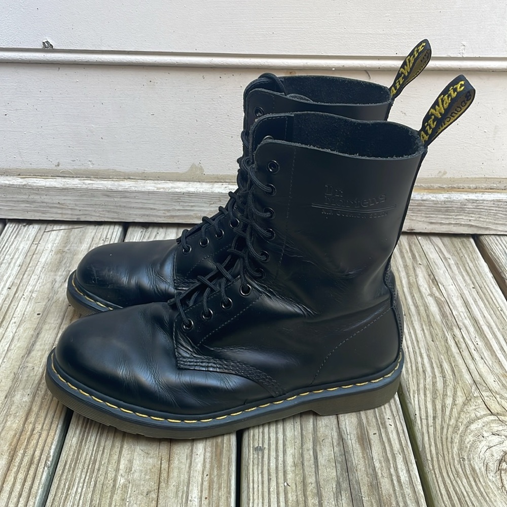 Dr. Martens 1460 Black Leather 8-Eye Lace-Up Boots Men’s US 10 / Women’s US 11 - Picture 7 of 16